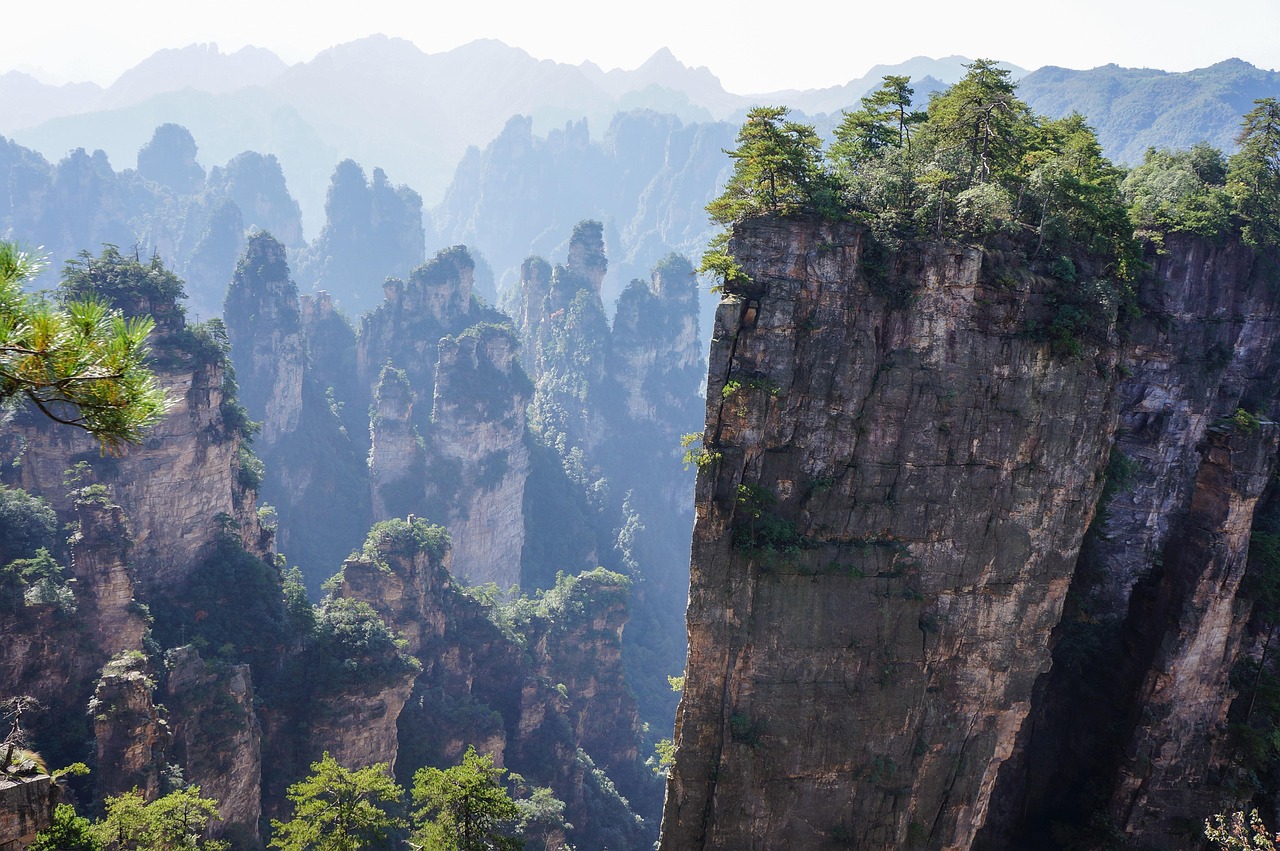 御笔峰 · The Emperor's Brush Peaks